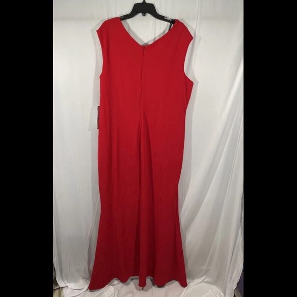 NWT Betsy & Adam [ PLUS size 22W‎ ] Sweetheart V Neck Ruched Gown Red - Picture 9 of 12